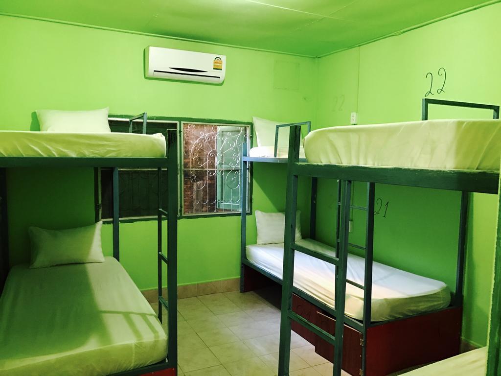 Real Vang Vieng Backpacker Hostel Luaran gambar