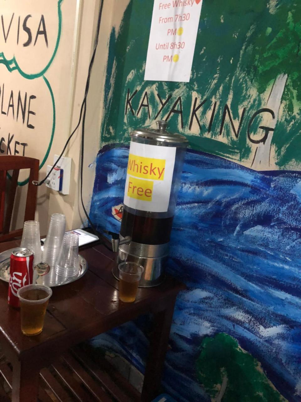 Real Vang Vieng Backpacker Hostel Luaran gambar