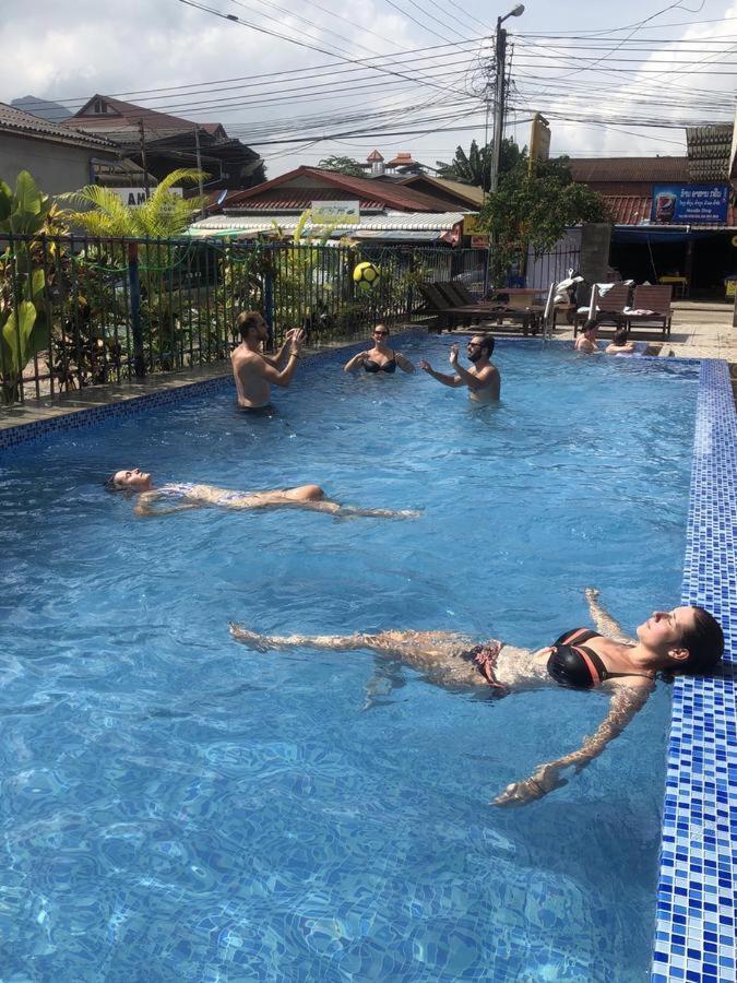 Real Vang Vieng Backpacker Hostel Luaran gambar